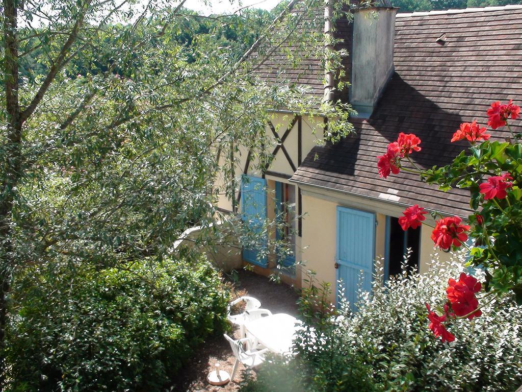 Hotel Domaine Du Surgie Figeac Exterior foto